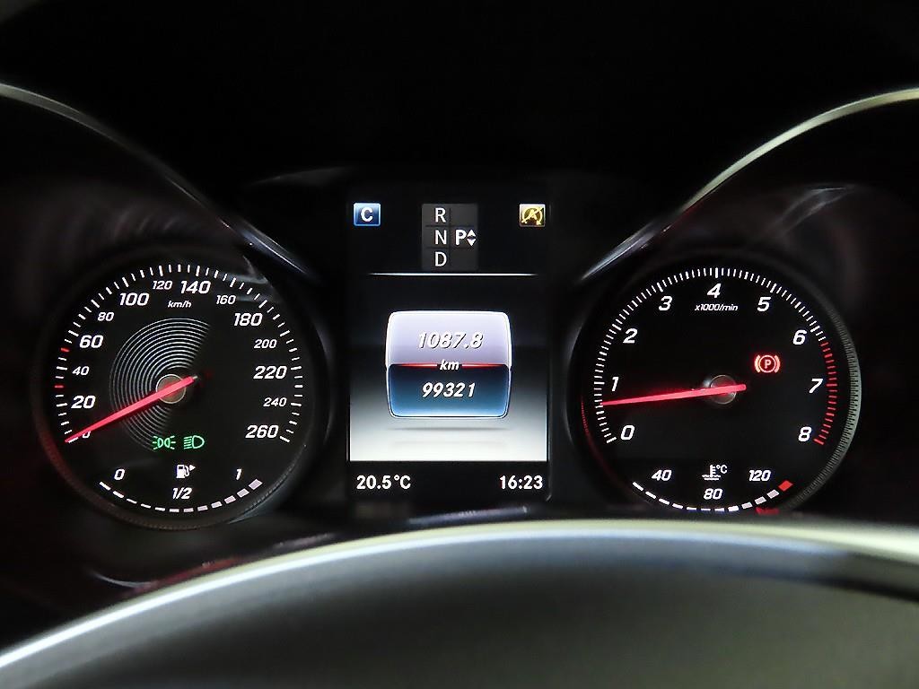 벤츠 C 클래스 C클래스 W205 C200 AMG LINE 이미지 9