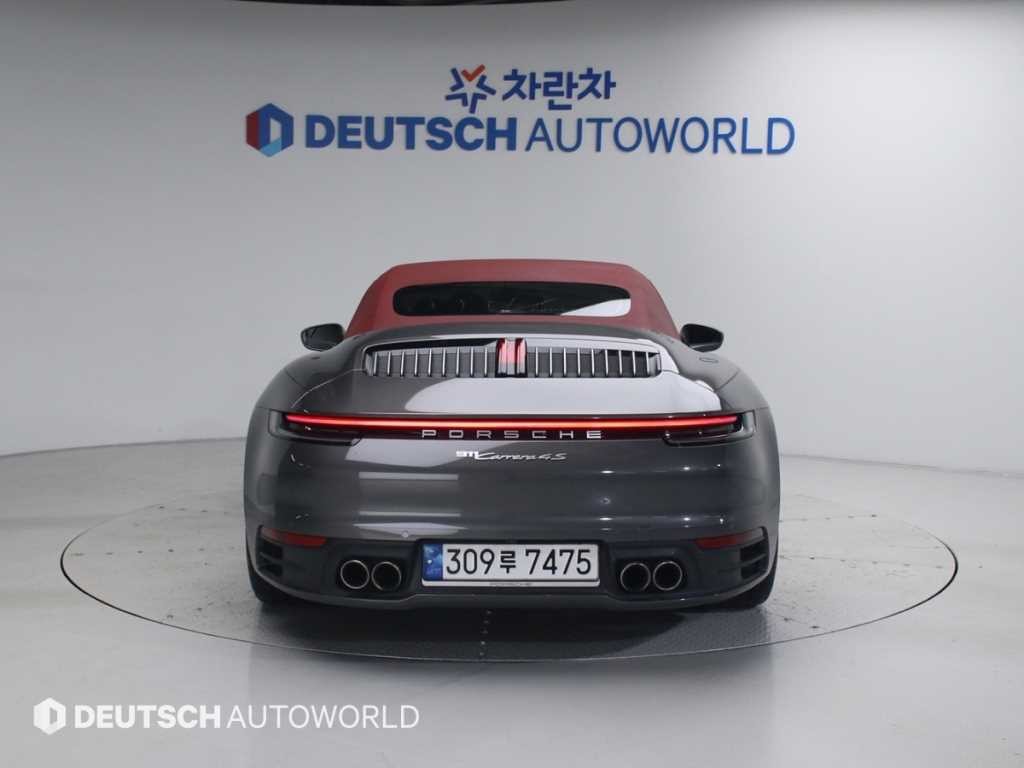 포르쉐 911 911(992) 카레라 4S 카브리올레 이미지 4