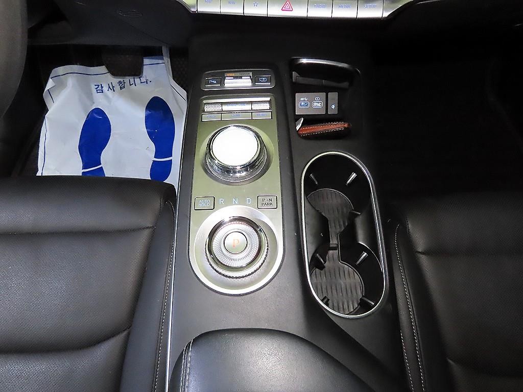제네시스 GV70 2.5T 가솔린 AWD 이미지 12