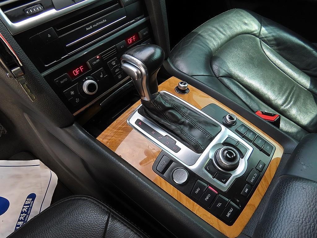 아우디 Q7 3.0 TDI 콰트로 다이나믹 이미지 10