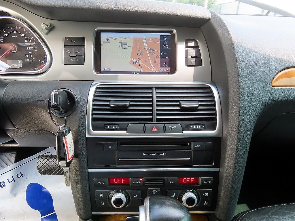 아우디 Q7 3.0 TDI 콰트로 다이나믹 이미지 12