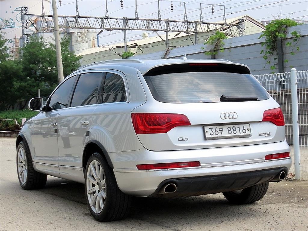 아우디 Q7 3.0 TDI 콰트로 다이나믹 이미지 3