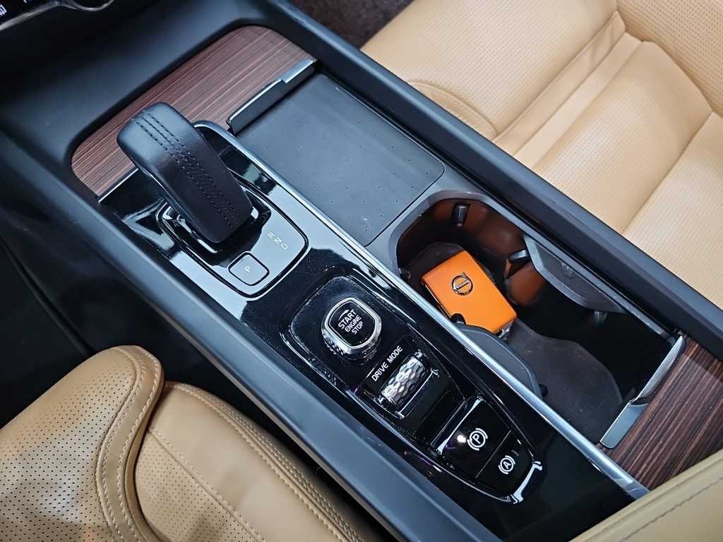 볼보 V60 V60 크로스 컨트리 2세대 2.0 B5 프로 AWD 이미지 8