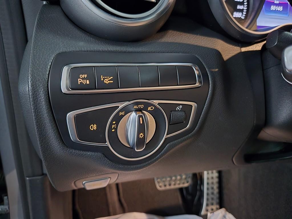 벤츠 C 클래스 C클래스 W205 C200 쿠페 이미지 14