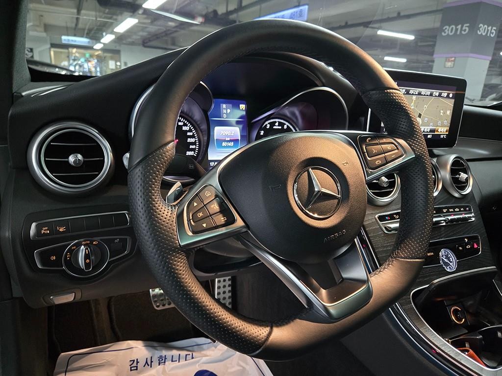 벤츠 C 클래스 C클래스 W205 C200 쿠페 이미지 7