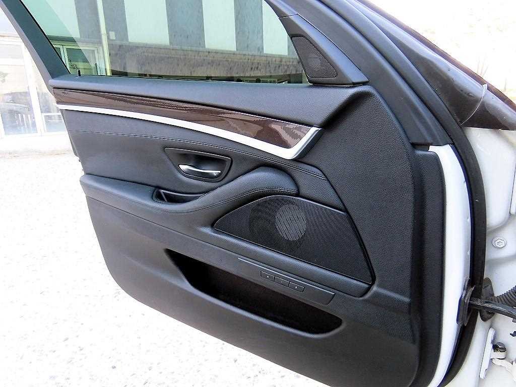 BMW 5시리즈 5시리즈 (F10) 520d 이미지 12