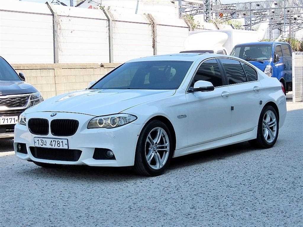BMW 5시리즈 5시리즈 (F10) 520d 이미지 2