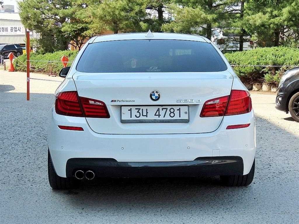 BMW 5시리즈 5시리즈 (F10) 520d 이미지 4