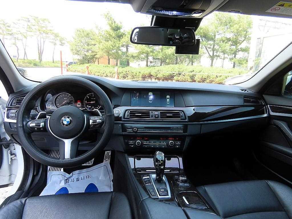 BMW 5시리즈 5시리즈 (F10) 520d 이미지 7
