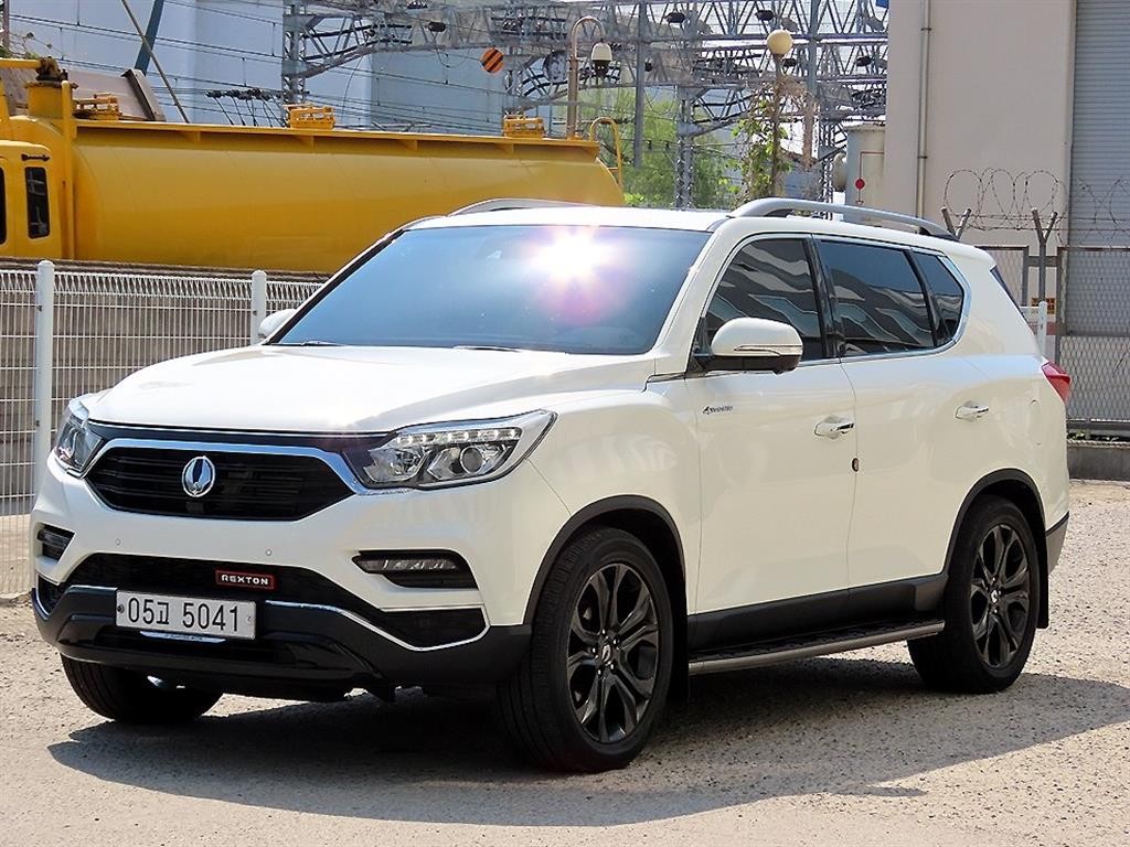 KG모빌리티(쌍용) 렉스턴 G4렉스턴 디젤 2.2 4WD 헤리티지 이미지 2