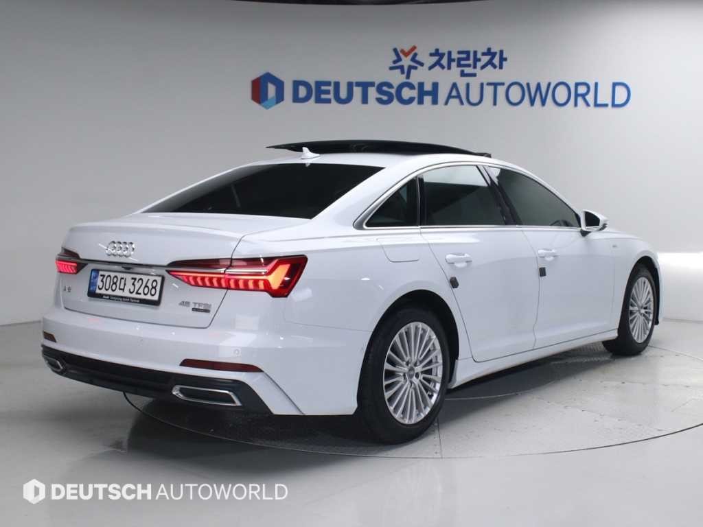 아우디 A6 A6 (C8) 45 TFSI 이미지 2