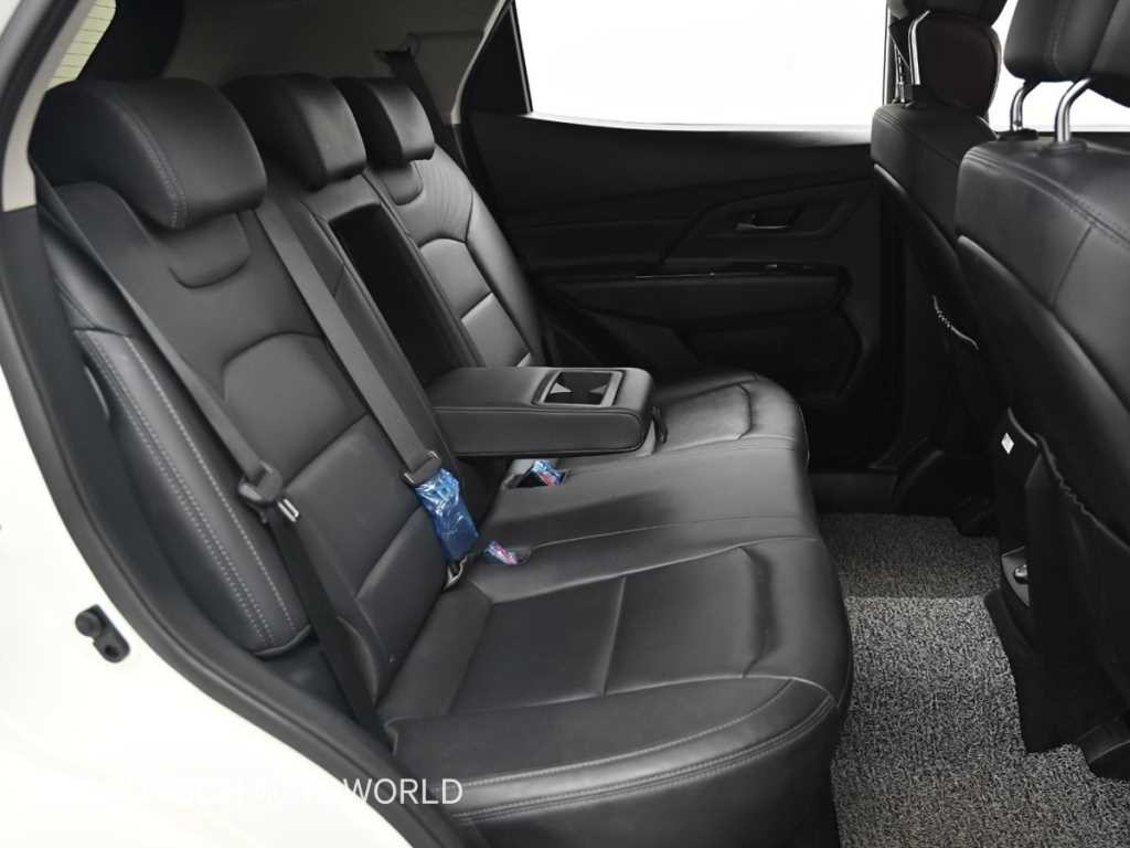 KG모빌리티(쌍용) 코란도 뷰티풀코란도 2WD 가솔린 1.5 C5 플러스 이미지 12