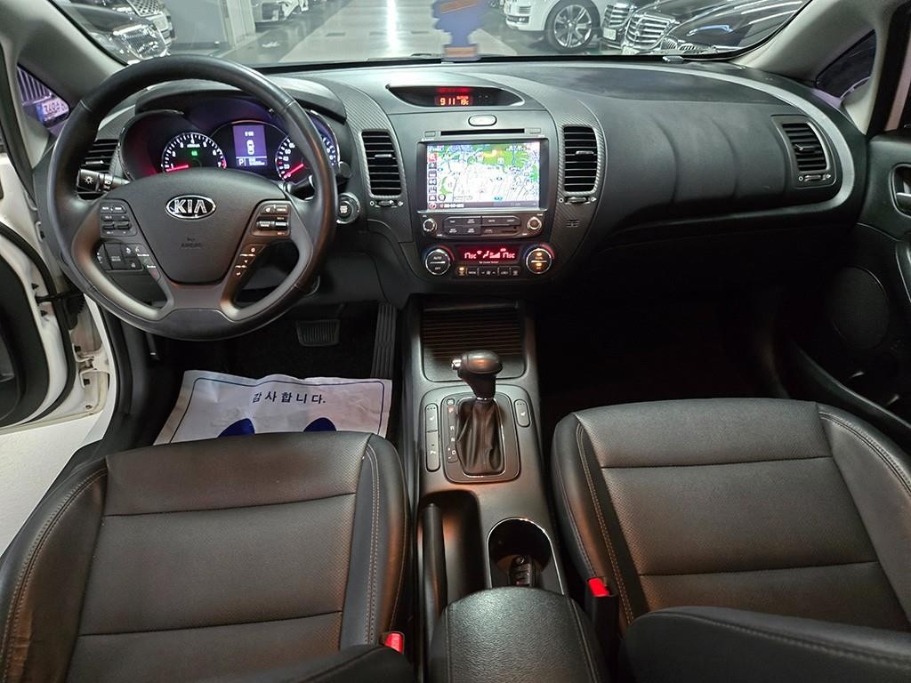 기아 K3 1.6 GDI 트렌디 이미지 9