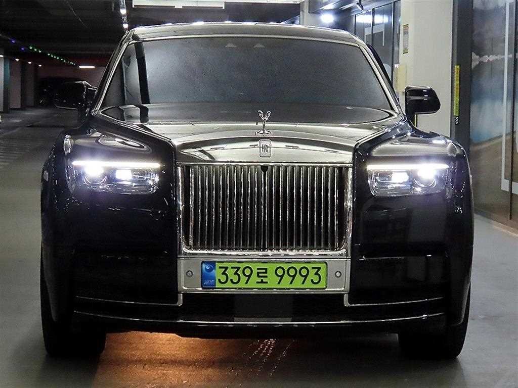 롤스로이스 팬텀 6.7 V12 EWB 이미지 2
