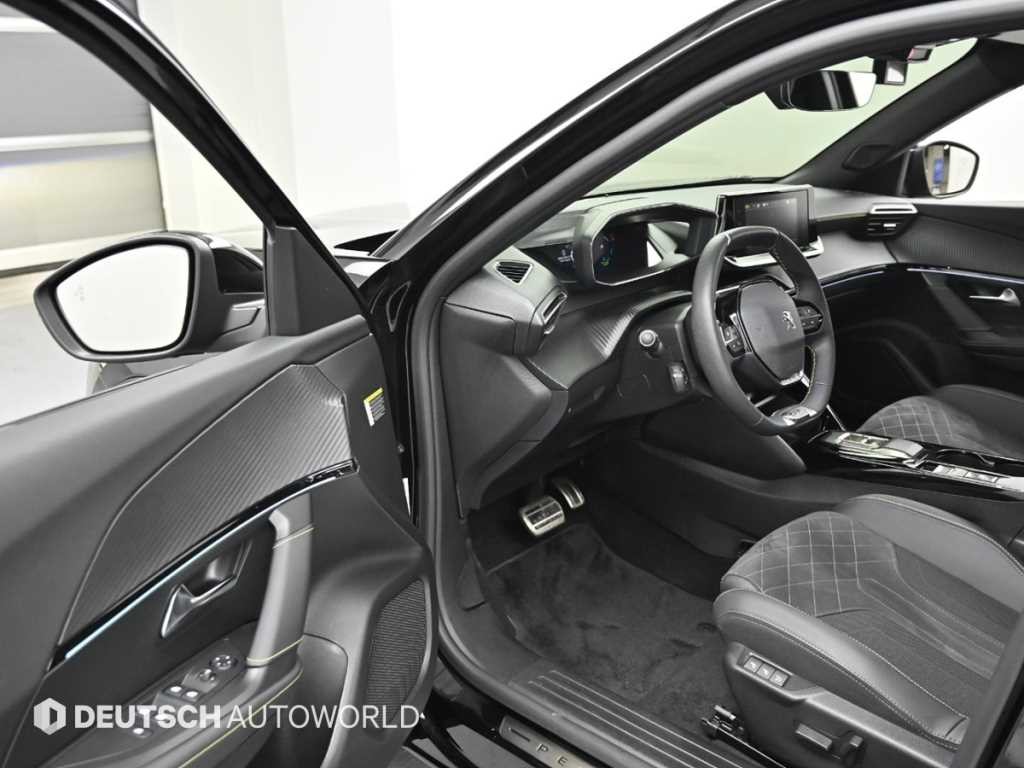 푸조 2008 e-2008 GT 이미지 11