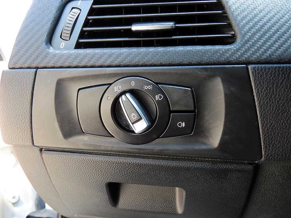 BMW 3시리즈 M3 (F80, E90) M3 컨버터블 이미지 13