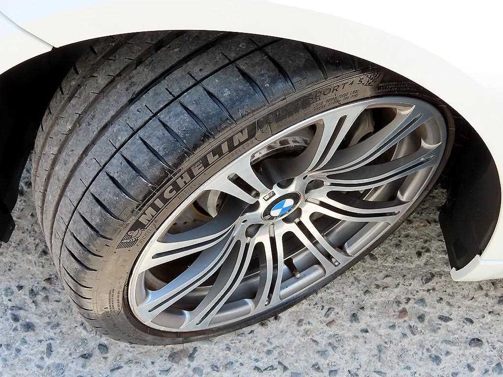BMW 3시리즈 M3 (F80, E90) M3 컨버터블 이미지 20