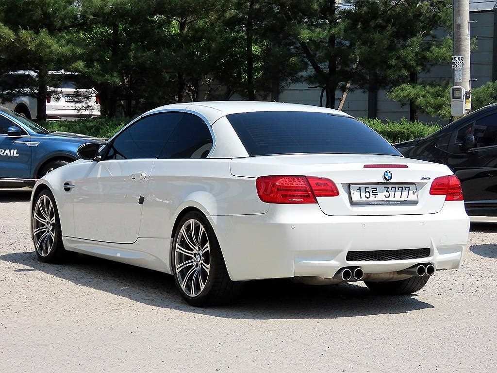BMW 3시리즈 M3 (F80, E90) M3 컨버터블 이미지 3