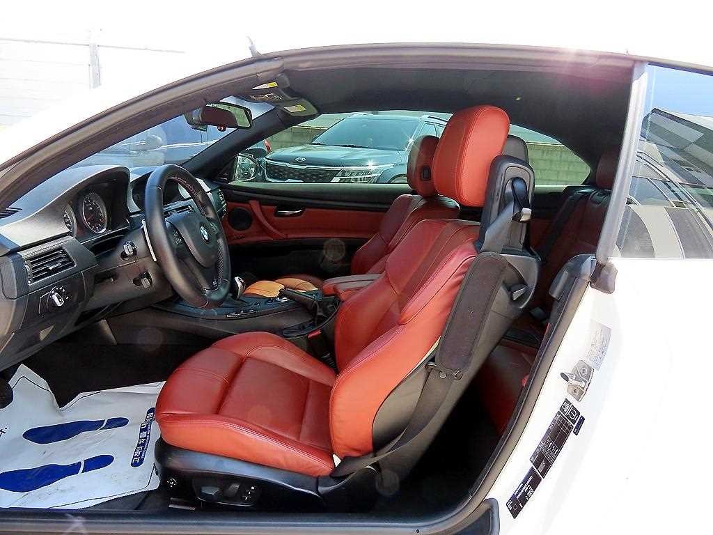 BMW 3시리즈 M3 (F80, E90) M3 컨버터블 이미지 7