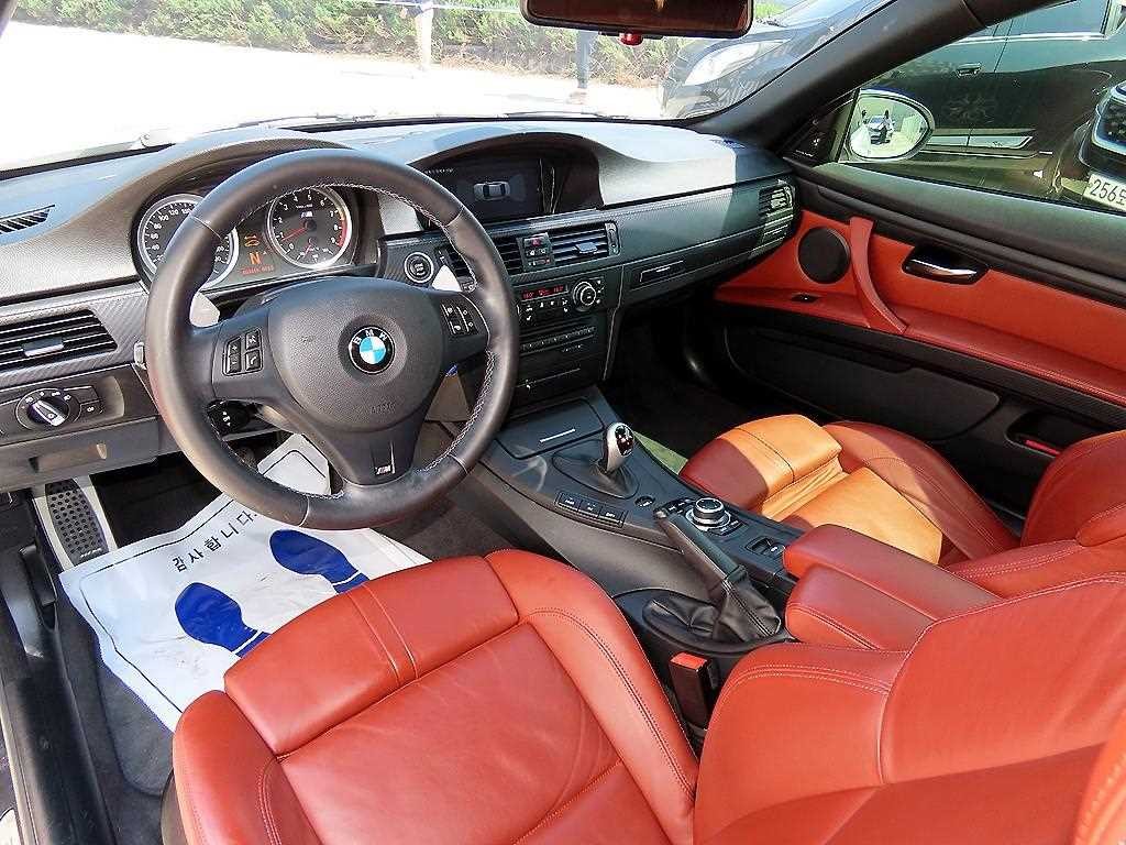 BMW 3시리즈 M3 (F80, E90) M3 컨버터블 이미지 8
