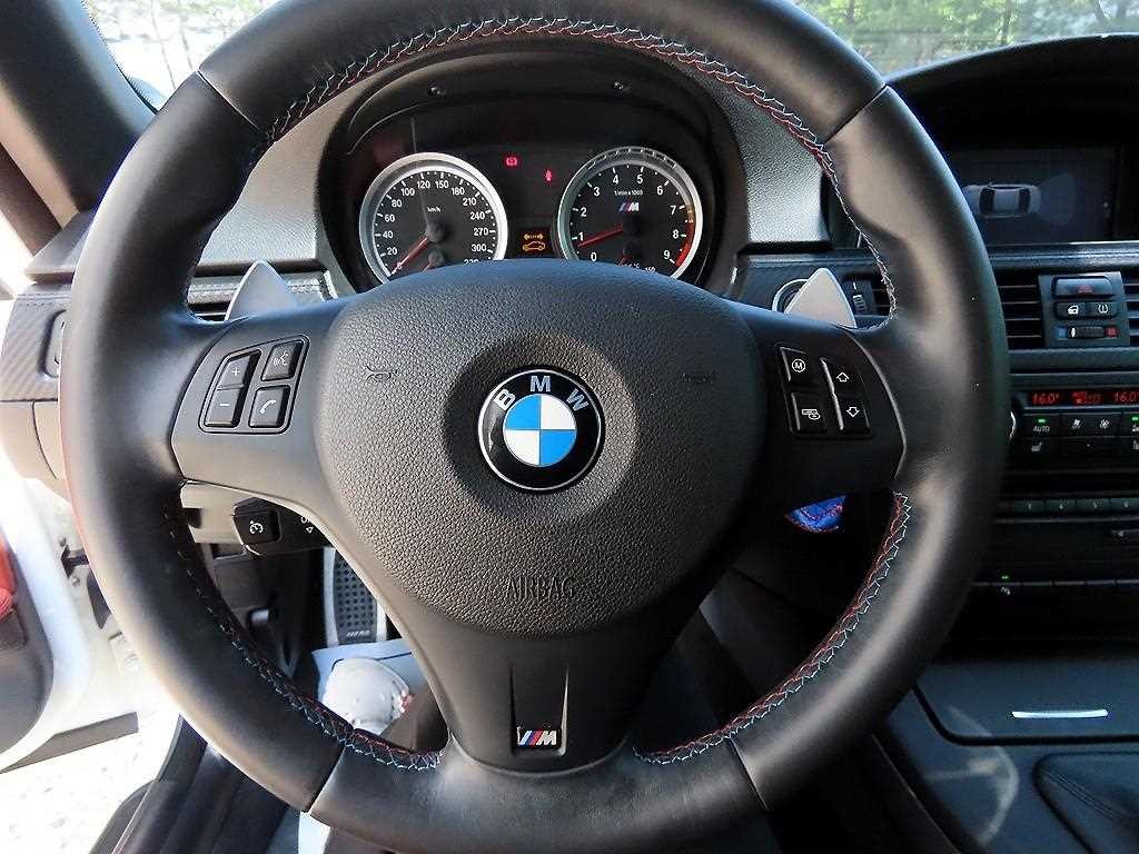 BMW 3시리즈 M3 (F80, E90) M3 컨버터블 이미지 9