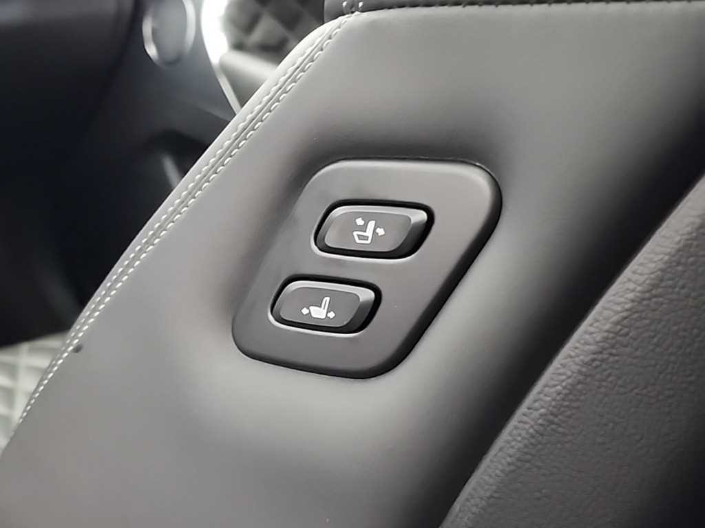 제네시스 G70 2.0T AWD 스포츠 패키지 이미지 14