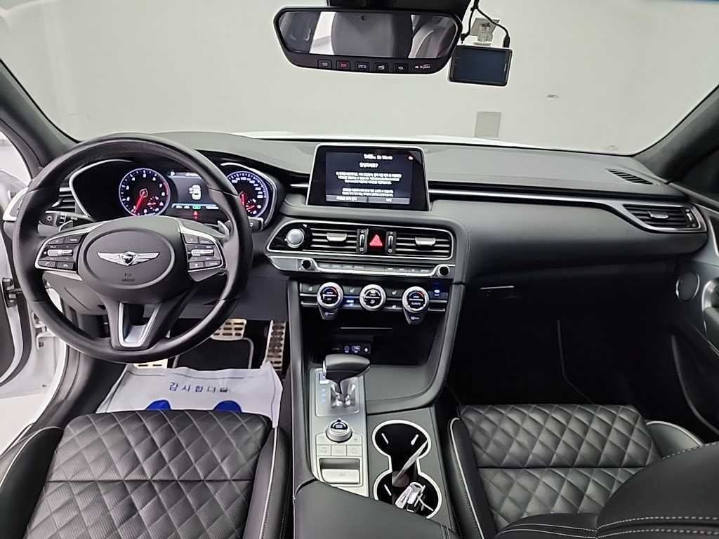 제네시스 G70 2.0T AWD 스포츠 패키지 이미지 8
