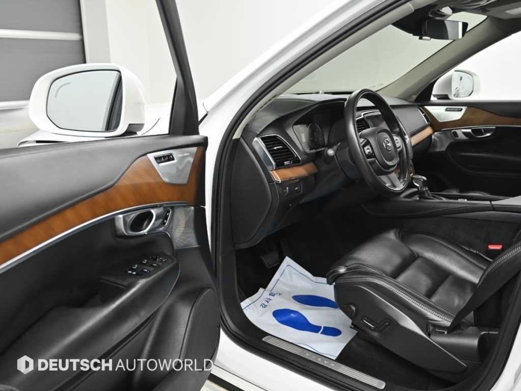 볼보 XC90 XC90 2세대 2.0 D5 AWD 인스크립션 이미지 11