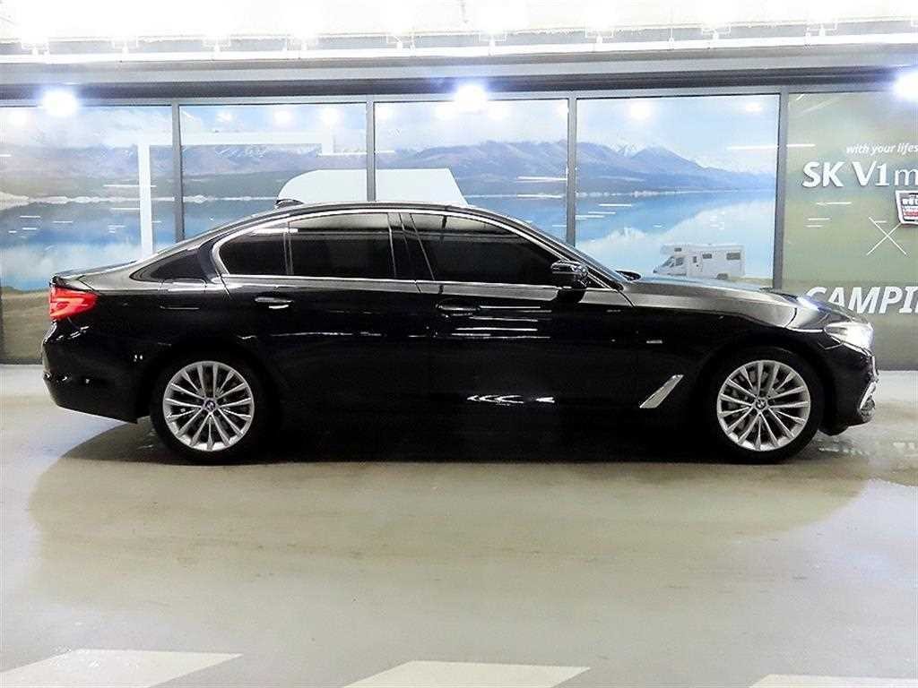 BMW 5시리즈 5시리즈 (G30) 530i xDrive 럭셔리 플러스 이미지 3