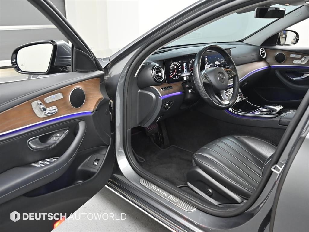 벤츠 E 클래스 E-클래스 W213 E300 4MATIC 익스클루시브 이미지 11