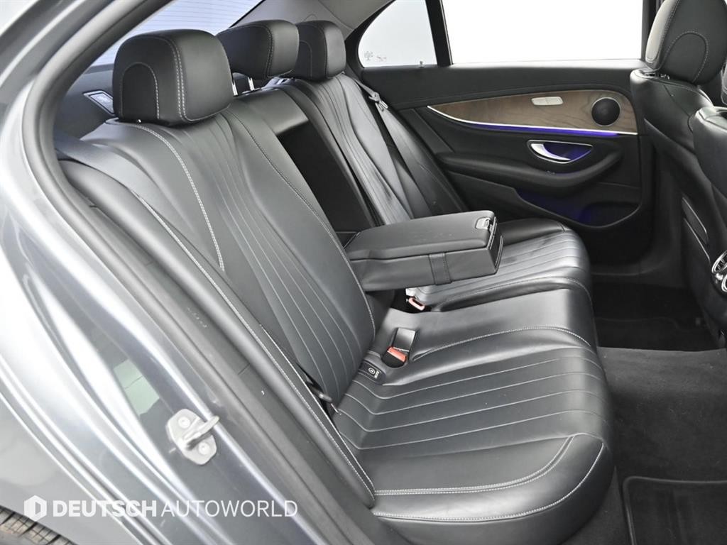 벤츠 E 클래스 E-클래스 W213 E300 4MATIC 익스클루시브 이미지 12
