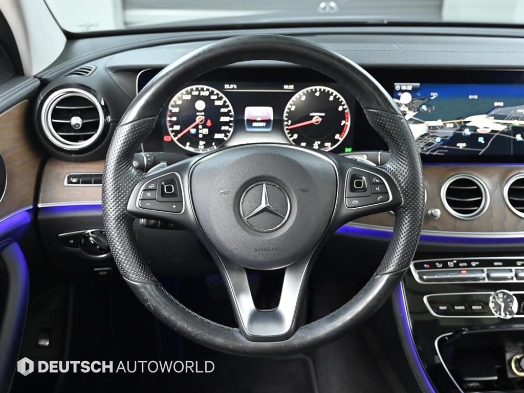 벤츠 E 클래스 E-클래스 W213 E300 4MATIC 익스클루시브 이미지 13