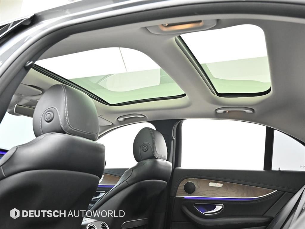 벤츠 E 클래스 E-클래스 W213 E300 4MATIC 익스클루시브 이미지 18