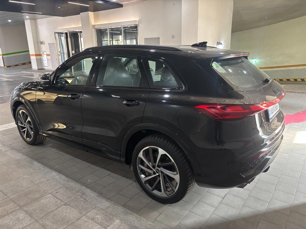 아우디 Q5 Q5 (80A) 40 TDI 콰트로 S-라인 블랙 에디션 이미지 4