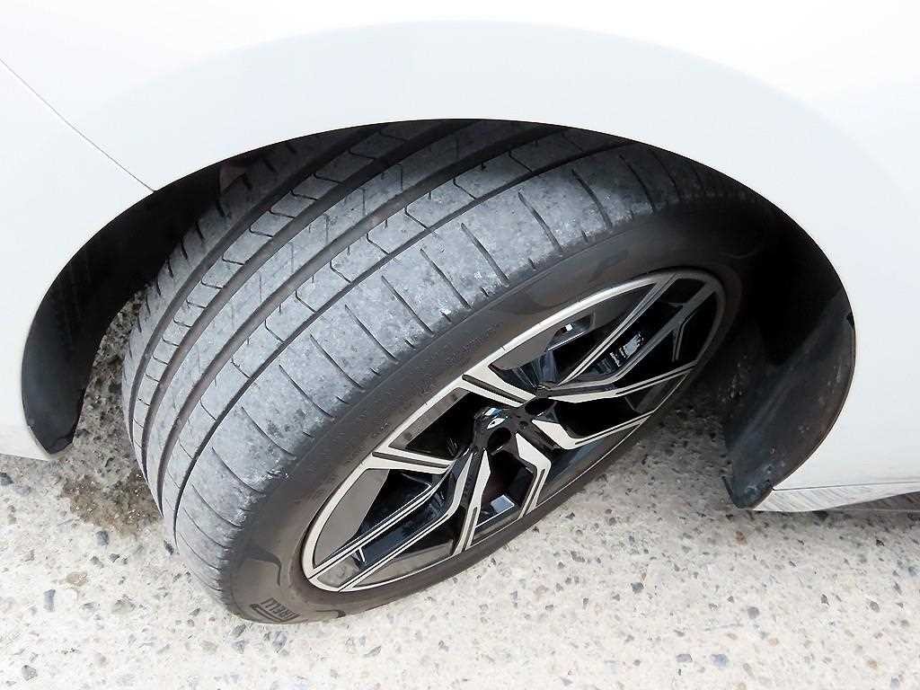 BMW 7시리즈 7시리즈 (G70) 740i sDrive M 스포츠 이미지 20