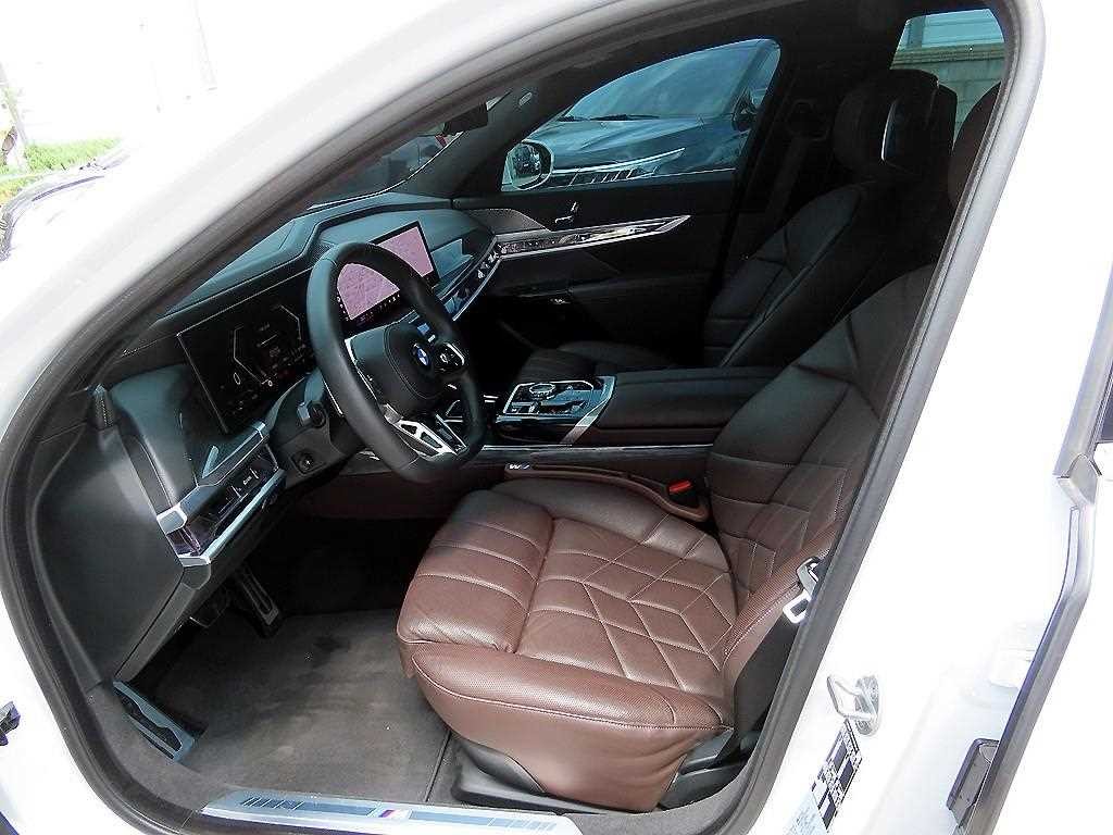BMW 7시리즈 7시리즈 (G70) 740i sDrive M 스포츠 이미지 5