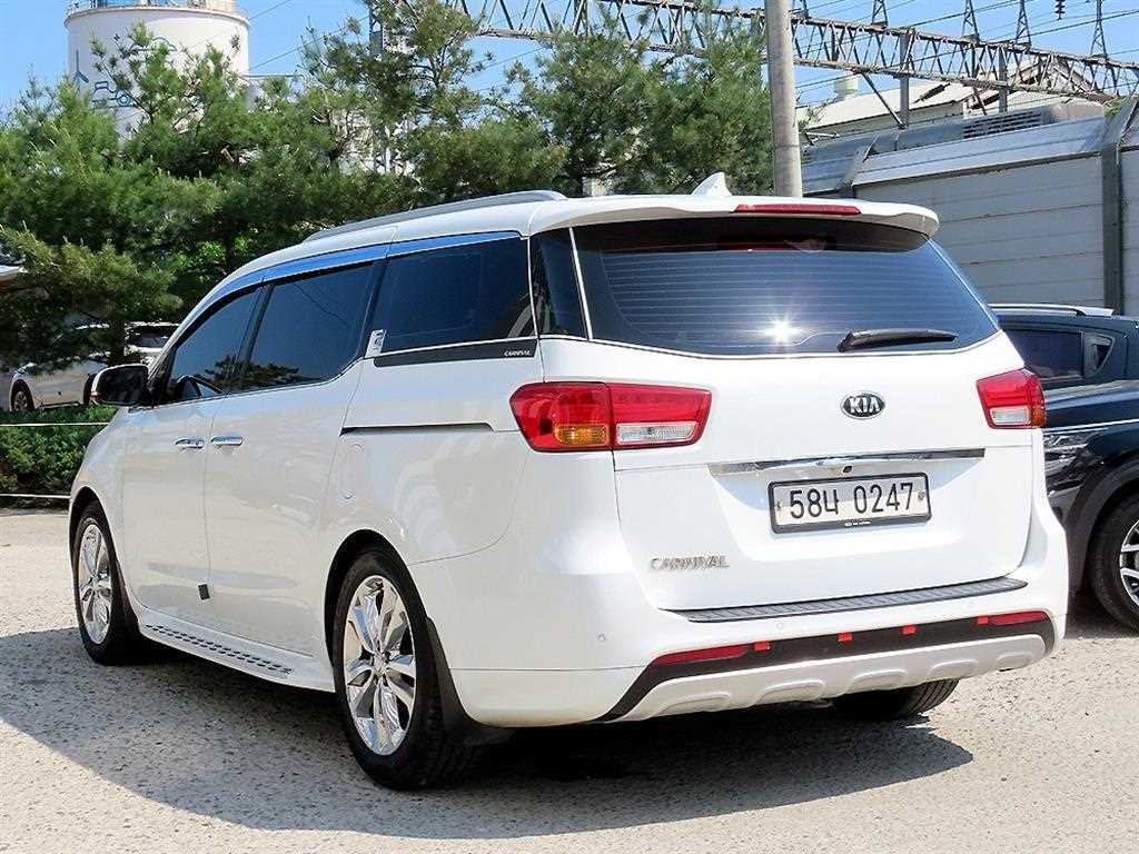 기아 카니발 올 뉴 카니발 디젤 9인승 노블레스 이미지 3