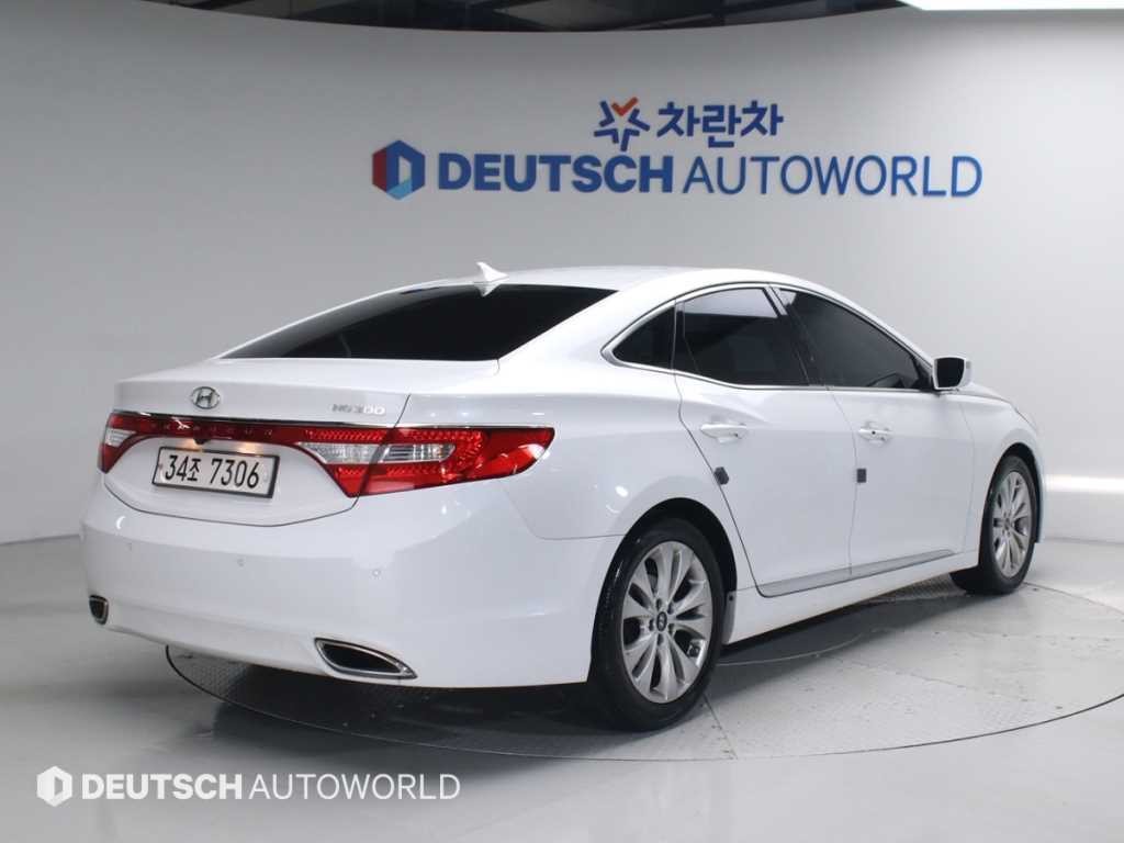 현대 그랜저 그랜저 HG HG300 ROYAL 이미지 2