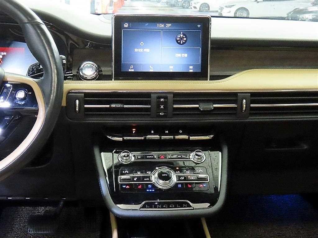 링컨 코세어 2.0 리저브 AWD 이미지 11