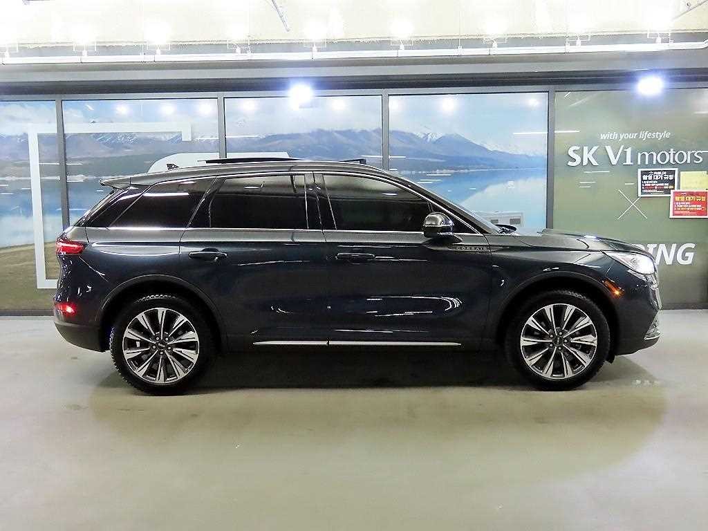 링컨 코세어 2.0 리저브 AWD 이미지 3