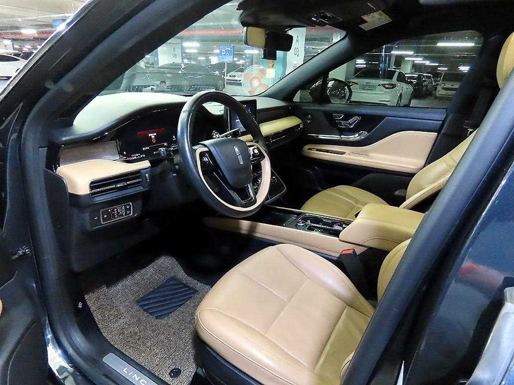 링컨 코세어 2.0 리저브 AWD 이미지 6
