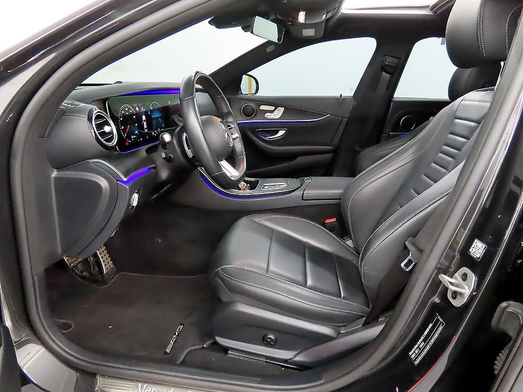 벤츠 E 클래스 E-클래스 W213 E220d 4MATIC AMG라인 이미지 5