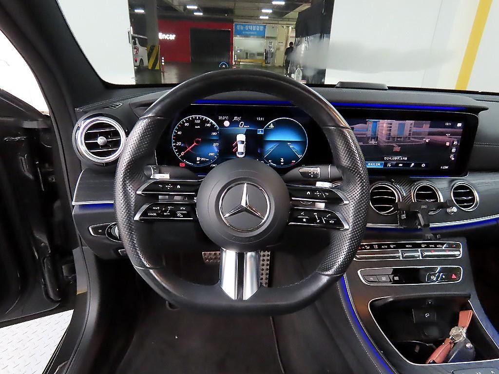 벤츠 E 클래스 E-클래스 W213 E220d 4MATIC AMG라인 이미지 9
