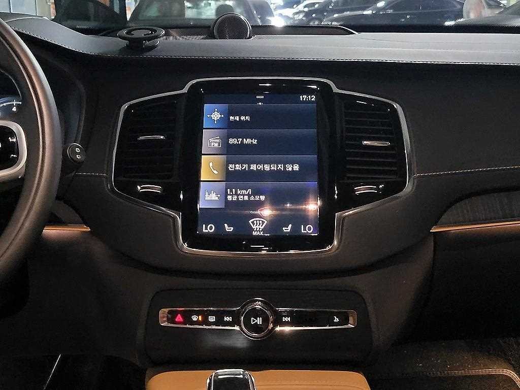 볼보 XC90 XC90 2세대 2.0 B6 AWD 인스크립션 이미지 11