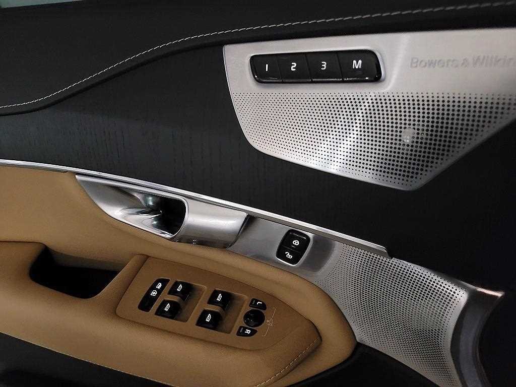 볼보 XC90 XC90 2세대 2.0 B6 AWD 인스크립션 이미지 13