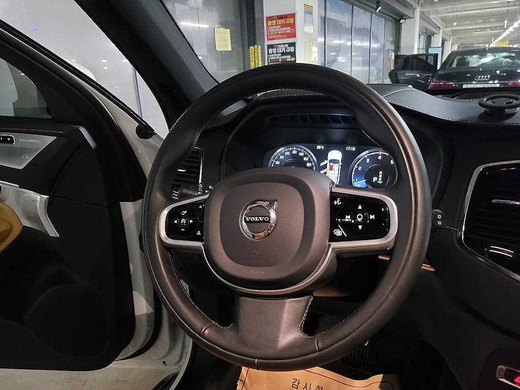 볼보 XC90 XC90 2세대 2.0 B6 AWD 인스크립션 이미지 9