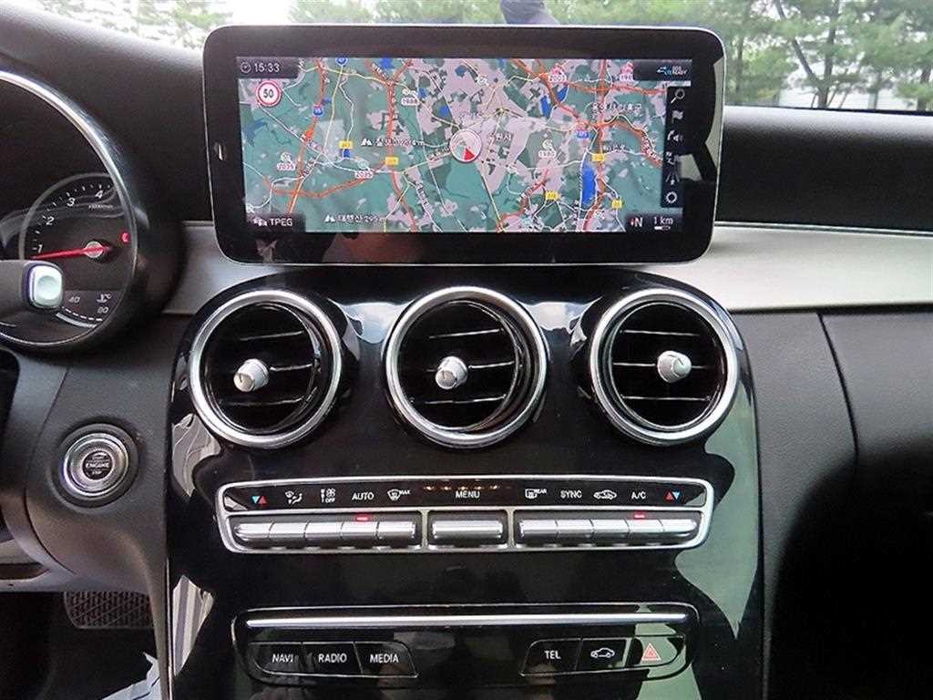 벤츠 C 클래스 C클래스 W205 C200 아방가르드 이미지 14