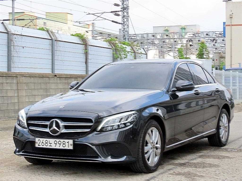 벤츠 C 클래스 C클래스 W205 C200 아방가르드 이미지 2