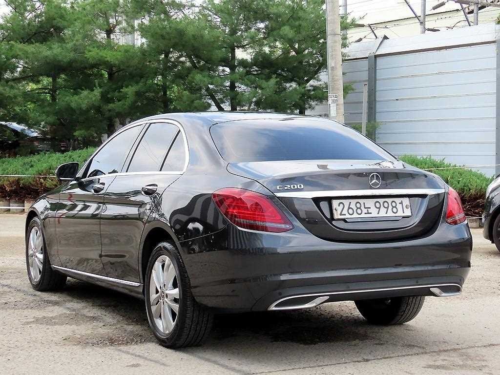 벤츠 C 클래스 C클래스 W205 C200 아방가르드 이미지 3