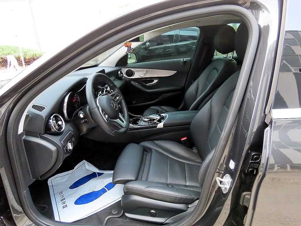 벤츠 C 클래스 C클래스 W205 C200 아방가르드 이미지 5